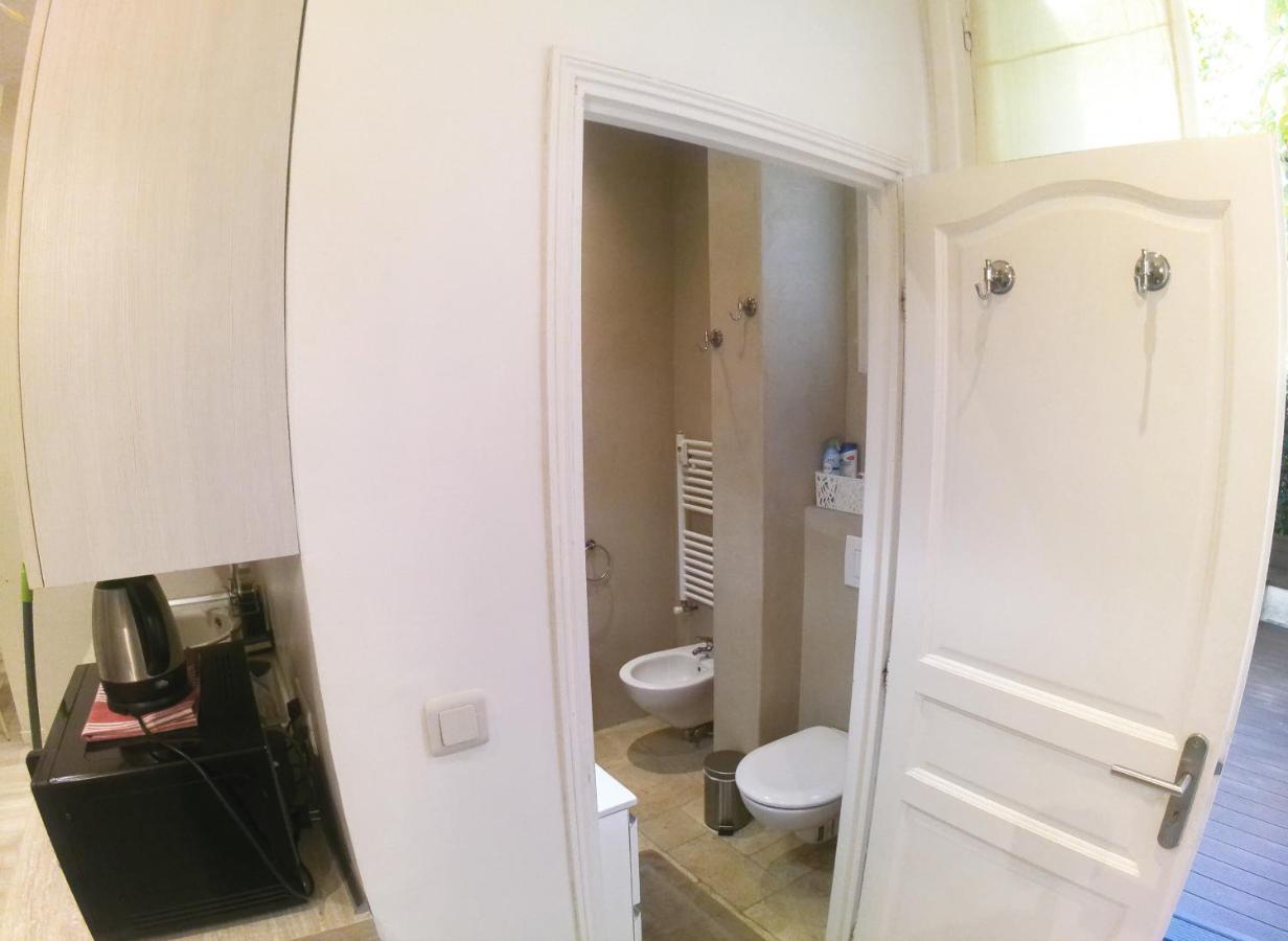 Apartment In The Heart Of Nizza Esterno foto