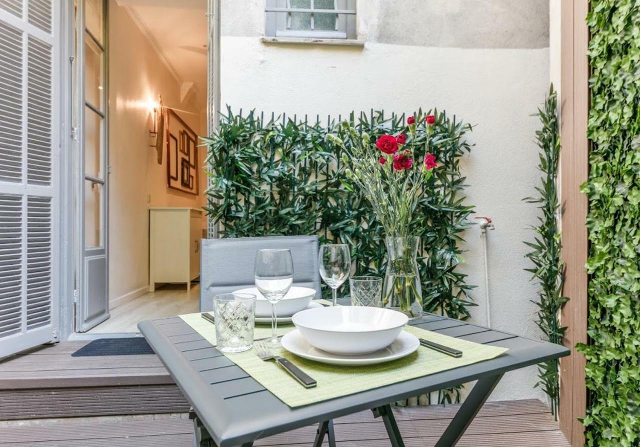 Apartment In The Heart Of Nizza Esterno foto